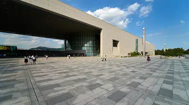 Güney Kore Ulusal Müzesi müdürü neden istifa etti : Yanlış tanıtılan eserin etkileri neler ?