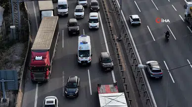 Basın Ekspres Yolu'nda Trafik Kilitlendi: Ambulansın Zamana Karşı Yarısı