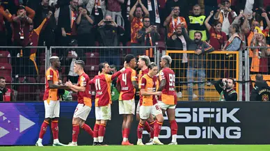 Galatasaray Derbide Fenerbahçe Karşısında İlk Yarıyı Önde Kapattı
