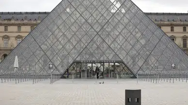 Louvre Müzesi Müdürü Leribault'dan Çarpıcı Uyarı: 15 Yıllık Dönüşüm Şart