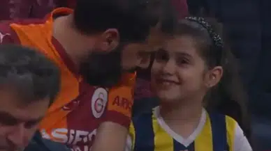 Derbide Futbolun Birleştirici Gücü: Baba Kız Yan Yana