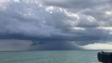 Mersin Erdemli'de korkutan hortum
