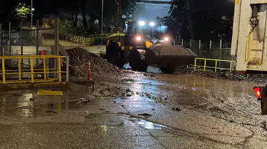 Rize'de Şiddetli Yağış Hayatı Felç Etti: Irmak Taştı