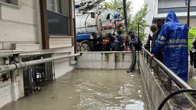 İstanbul'da sağanak sonrası Esenyurt'u sel vurdu: Hasar tespit çalışmaları başladı