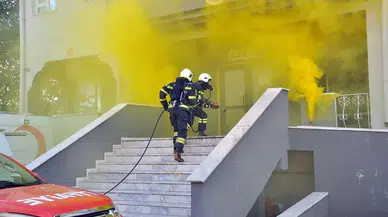 Muğla'da Kurtarma Ekiplerinden Okulda Ortak Yangın Tatbikatı