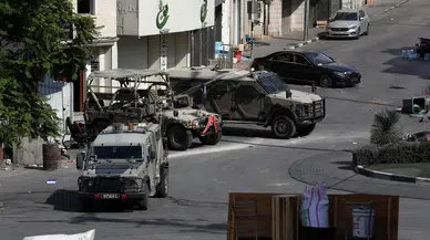El Halil kentinde İsrail kuşatması 5. gününde: 5 bine yakın kişi evinden edildi