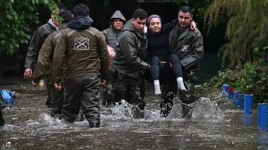 Şili'nin Başkenti Santiago'da Şiddetli Yağışlar Nedeniyle Acil Durum İlan Edildi
