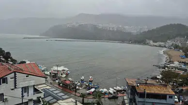Bartın'da Şiddetli Yağışlar Deniz Rengini Değiştirdi
