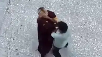 Eskişehir'de kadına yönelik şiddet : Boğazını iki kez sıktı, yardım çığlıkları kamerada