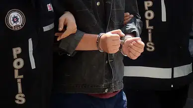 İstanbul'da kumar operasyonu : Sahte 500 eurolar, tabancalar ve 15 pasaport ele geçirildi !