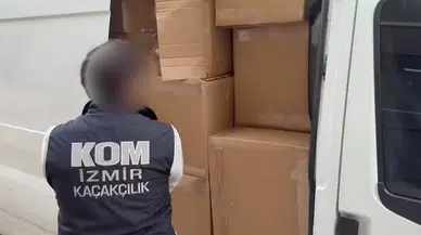 İzmir'de Mobil Depo Olarak Kullanılan Minibüse Operasyon