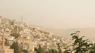 Mardin ve Şanlıurfa'da Toz Taşınımı Hayatı Olumsuz Etkiliyor