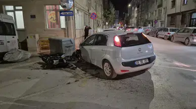 Eskişehir'de Motosikletin Otomobile Çarptığı Kaza Kameraya Yansıdı