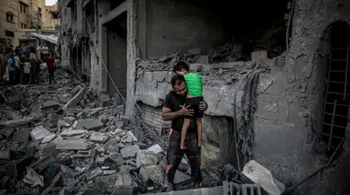 İsrail Ordusu Gazze'nin Es-Sabra Mahallesi'ni Vurdu