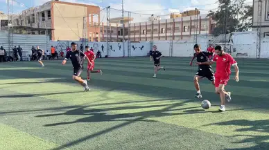 Filistinli sporcular enkazlar arasında yeniden ayağa kalkıyor