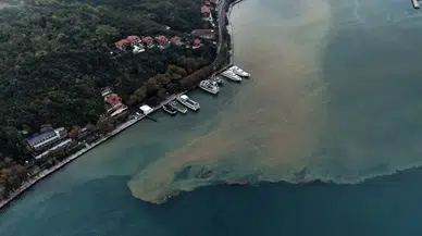 İstanbul'da Sağanak Yağış Boğaz'ın Rengini Değiştirdi
