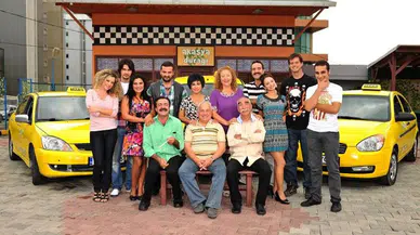 Akasyanın Durağı dizisi yeniden mi başlıyor? Oyuncu kadrosunda kimler olacak?