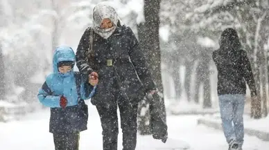 İstanbul'da Yarın Okullar Tatil Mi? Meteoroloji'nin Kar Yağışı Açıklamaları Ne Anlama Geliyor?