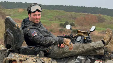 Kıvanç Tatlıtuğ'un ATV Turu Sırasında Paylaştığı Pozlara Beğeni Yağdı