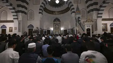 Teravih namazı nasıl kılınır, kaç rekat? Teravih namazı ne zaman kılınır?