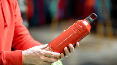 Termos ve dar ağızlı şişeler nasıl temizlenir? Evde uygulanan 7 etkili yöntem