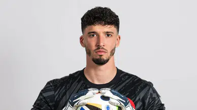 Altay Bayındır kimdir? Hangi takımlarda oynadı ve kaç yaşında?