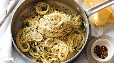 Makarnayı süzmeyi bırakın: Profesyonel şeflerin kullandığı bu teknikle sos daha iyi tutuyor