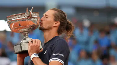 Fransa Açık Tenis Turnuvasında Alexander Zverev şampiyon oldu