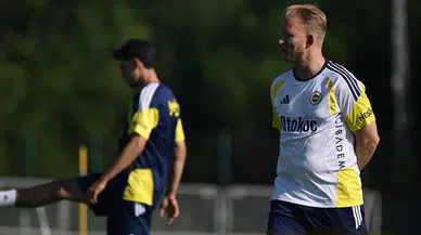 Fenerbahçe'ye yardımcı antrenör olarak geri dönen Dirk Kuyt'tan ilk açıklama