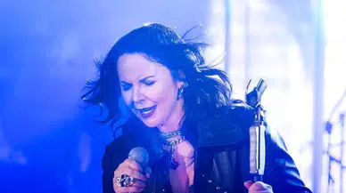 Şebnem Ferah'ın İstanbul konserine ünlüler akın etti