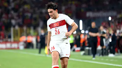 Trabzonspor'un yeni transferi Aral Şimşir, şehre geldi
