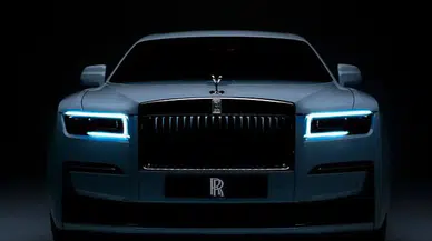 Rolls-Royce'un yeni ultra lüks modeli Ghost Extended Savile Row'un fiyatı nedir?