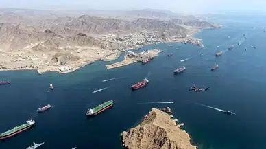 Hürmüz Boğazı'nda gemi trafiği neredeyse durma noktasına geldi