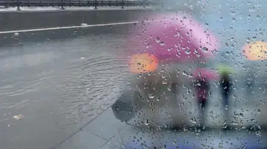 İstanbul'da kuvvetli sağanak yağış ne kadar sürecek? Hangi ilçelerde etkili olacak?