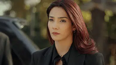 Yeni rolü için çarşafa giren Aybüke Pusat sosyal medyada büyük yankı uyandırdı