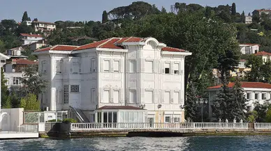 Faruk Yalçın'ın tarihi yalısı satışa çıktı : Fiyatı ne kadar?