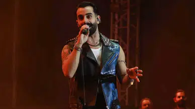 Gökhan Türkmen’den Ankara’da müzik şöleni! Konserine binlerce kişi katıldı