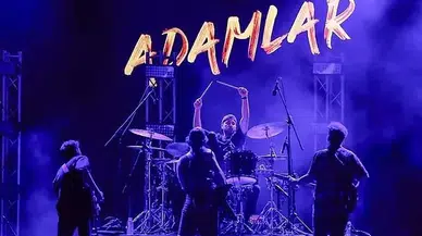 Adamlar, 31 Ağustos'ta Harbiye'de