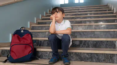 Çocuğunuz okula gitmek istemiyorsa ne yapmalısınız? Uzmanlardan önemli tavsiyeler
