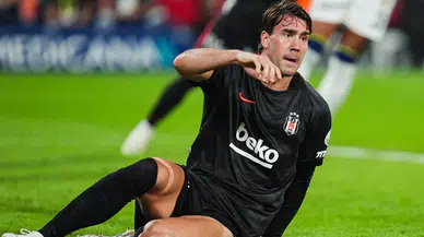 Dusan Vlahovic'ten kötü haber : Sırbistan Milli Takımı'na katılamayacak