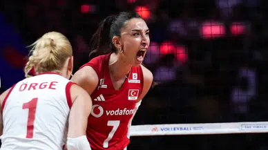 Hande Baladın'ın 29. yaşını sevgilisi Onuralp Bitim ile kutladı! Romantik kutlama tam not aldı
