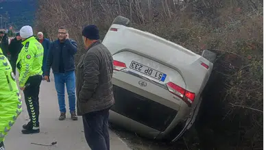 Amasya’da otomobil takla attı: Sürücü hastaneye kaldırıldı