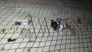 İzinsiz define ararken suç üstü yakalandılar