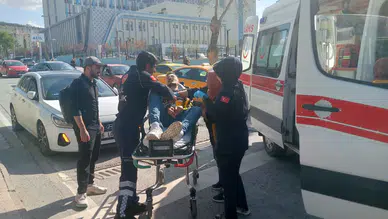 Malatya'da iki otomobil çarpıştı: 3 yaralı