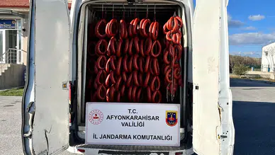 Afyonkarahisar’da etiketsiz sucuk ele geçirildi!
