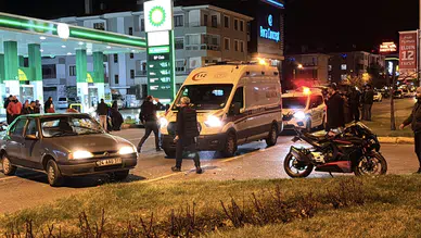 Erzincan'da otomobil ile motosiklet çarpıştı: 2 yaralı