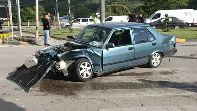 Karabük’te trafik kazası: İki sürücü yaralandı