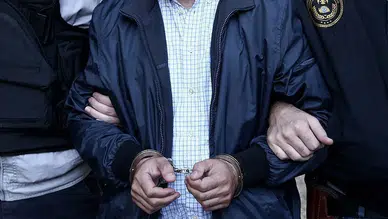 Mersin’de skandal! Öğretmen 4 öğrenciye cinsel istismar suçlamasıyla tutuklandı