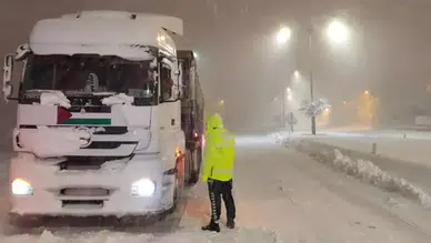 Bitlis'te ağır vasıta araçların trafiğe çıkışı yasaklandı