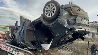 Samsun'da cenaze dönüşü feci kaza! Direğe çarptı, karşı şeride uçtu: 4 yaralı